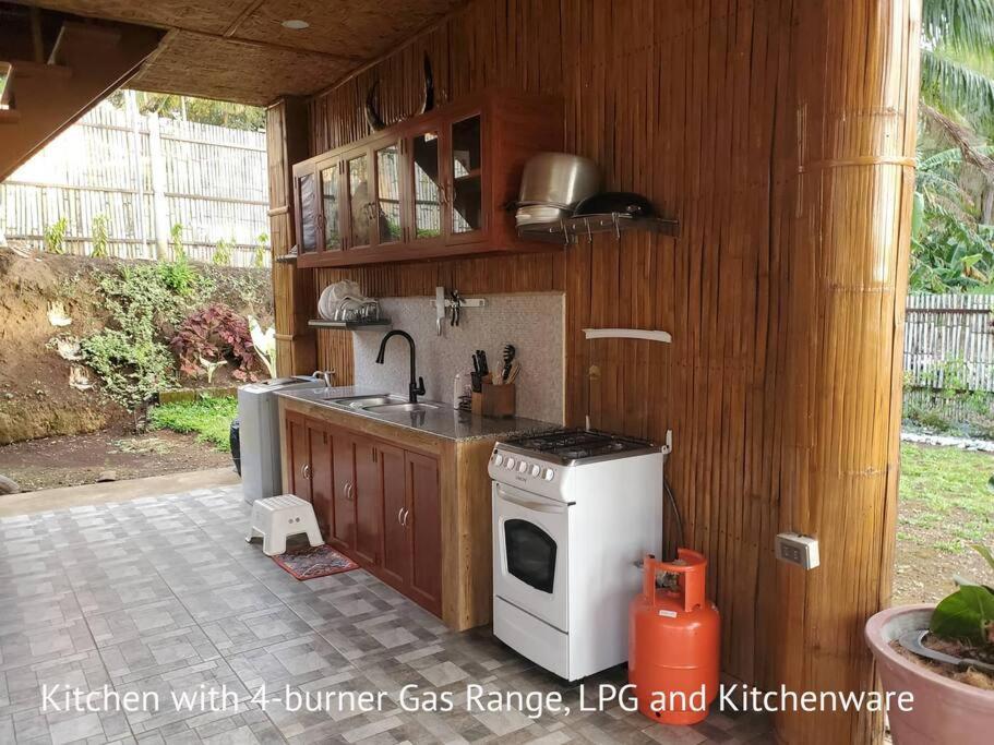 Modern Bahay Kubo In A Farm Near Tagaytay Tagaytay City Exterior foto